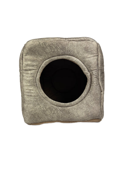 Katzenhöhle als Bett & Sessel in Beige