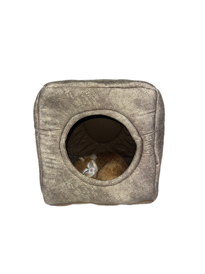 Katzenhöhle als Bett & Sessel in Beige
